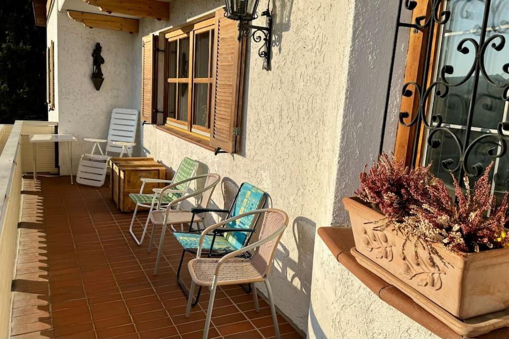 Romantisches Alpenchalet - Mit Sauna Und Kamin - Ruhig Und Zentral Bad Tölz Exterior foto