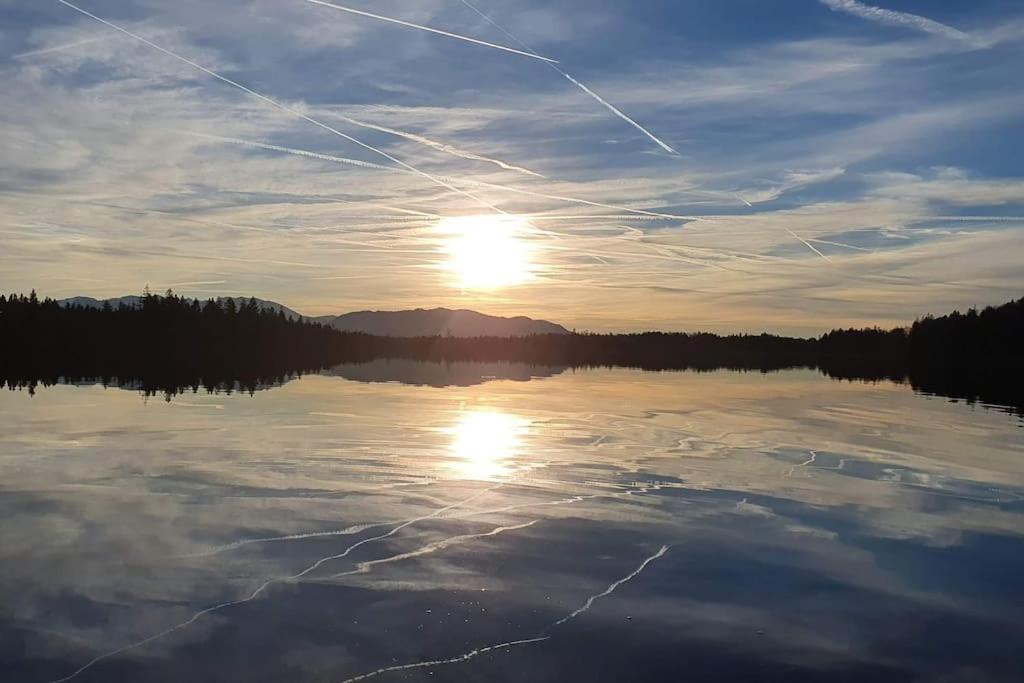 Romantisches Alpenchalet - Mit Sauna Und Kamin - Ruhig Und Zentral Bad Tölz Exterior foto