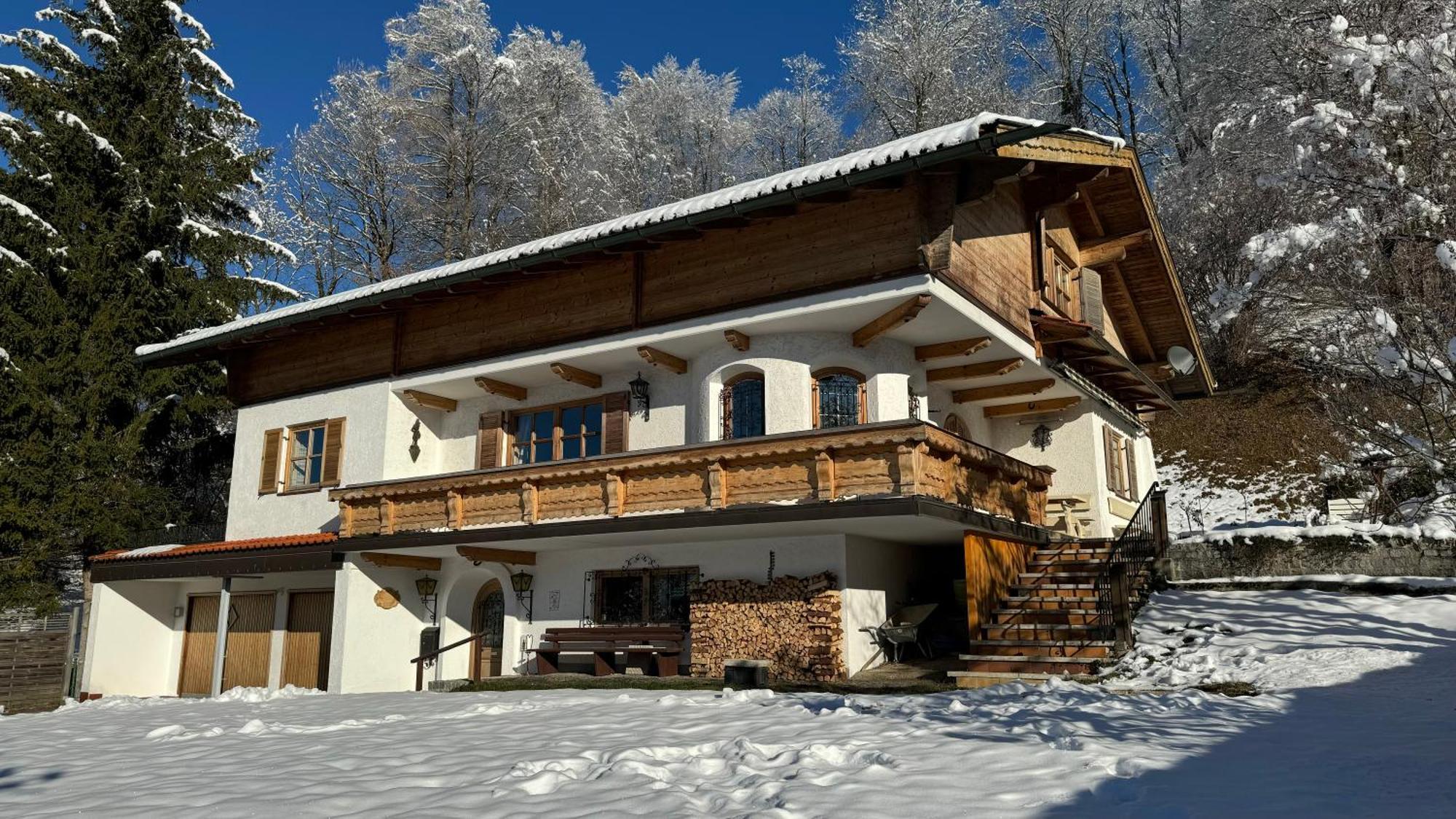Romantisches Alpenchalet - Mit Sauna Und Kamin - Ruhig Und Zentral Bad Tölz Exterior foto