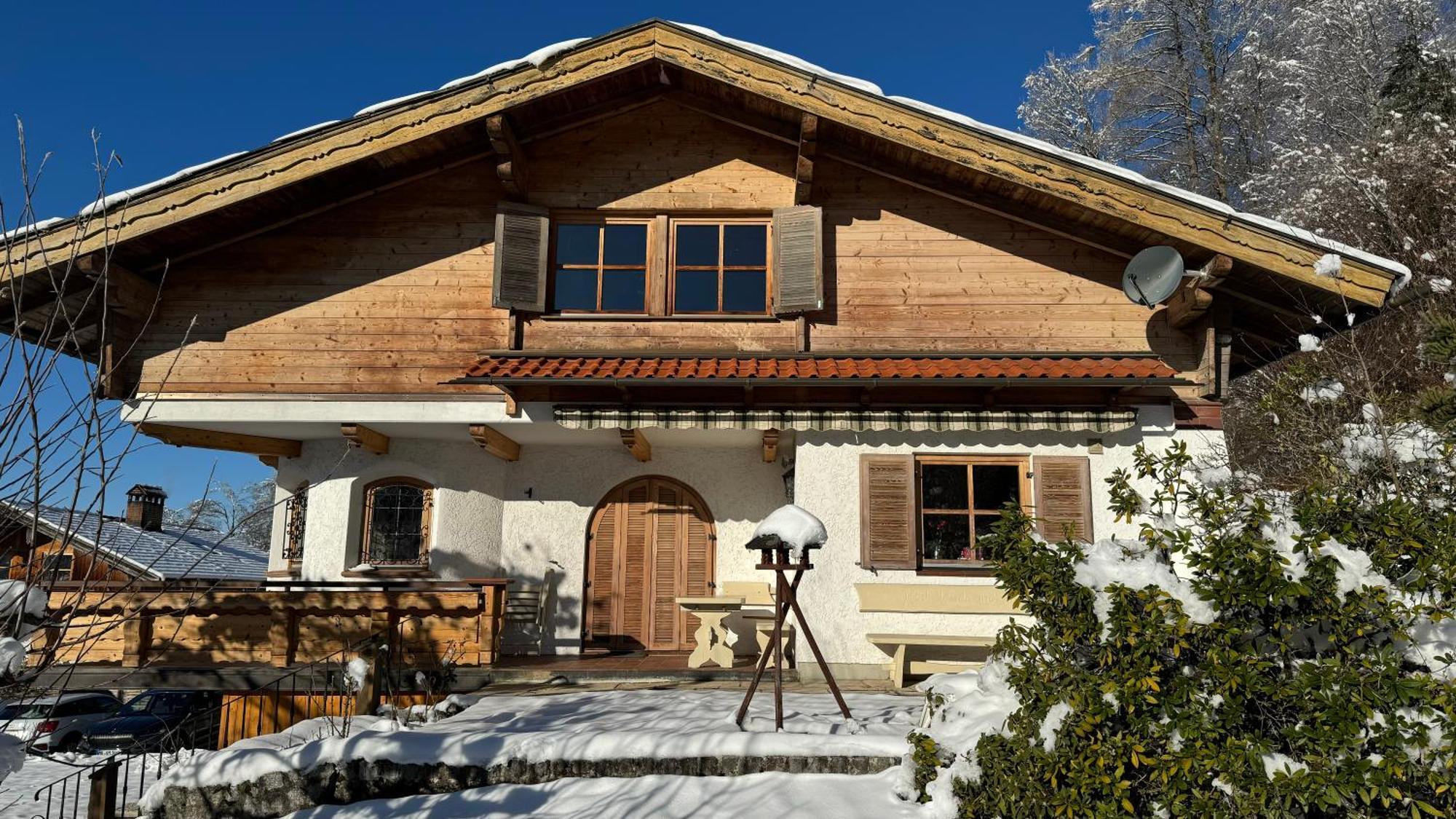 Romantisches Alpenchalet - Mit Sauna Und Kamin - Ruhig Und Zentral Bad Tölz Exterior foto